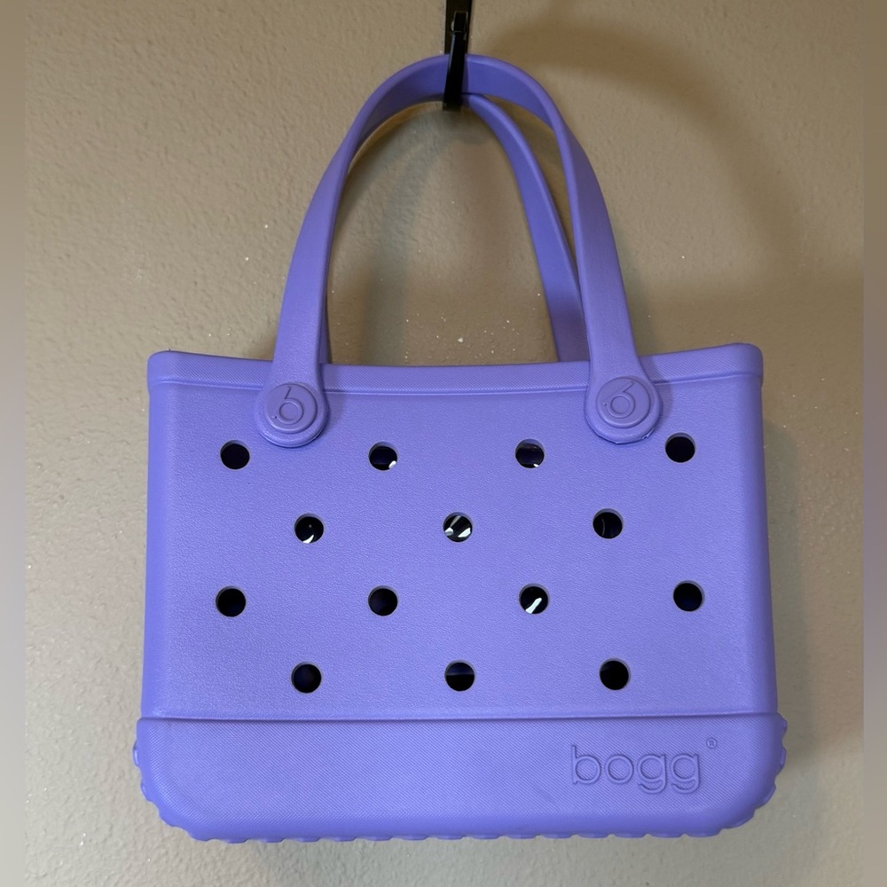 Bogg Bag Bitty in Lilac Purple - Picture 2 of 7